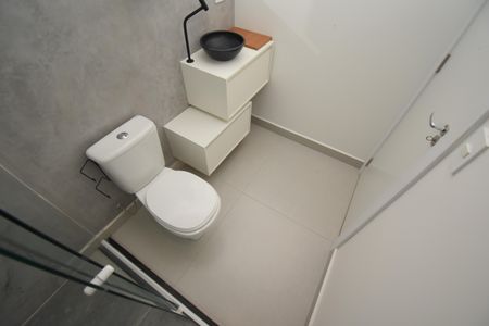 Casa de condomínio para alugar com 119m², 3 quartos e 2 vagasBanheiro da Suíte