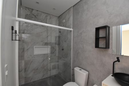 Casa de condomínio para alugar com 119m², 3 quartos e 2 vagasBanheiro da Suíte