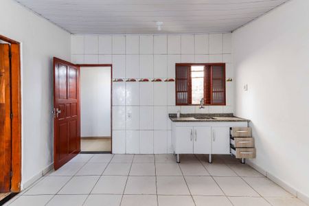 Cozinha de casa para alugar com 2 quartos, 29m² em Jardim Joao Xxiii, São Paulo