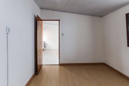 Quarto de casa para alugar com 2 quartos, 29m² em Jardim Joao Xxiii, São Paulo