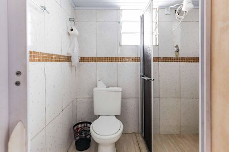 Banheiro de casa para alugar com 2 quartos, 29m² em Jardim Joao Xxiii, São Paulo