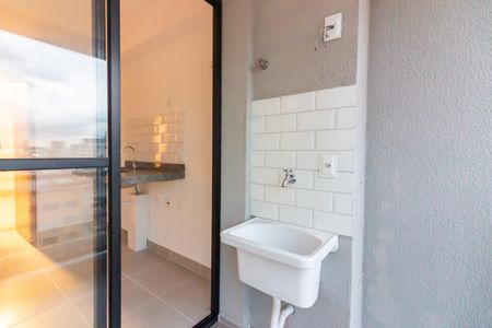 Apartamento à venda com 24m², 1 quarto e 1 vaga Apartamento à venda com 24m², 1 quarto e 1 vagaVaranda