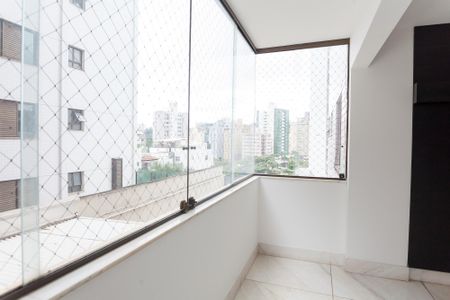 Apartamento para alugar com 140m², 4 quartos e 3 vagasVaranda da Sala