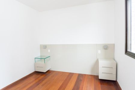 Apartamento para alugar com 140m², 4 quartos e 3 vagassuite 