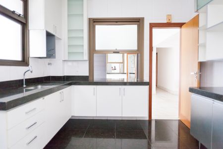 Apartamento para alugar com 140m², 4 quartos e 3 vagasCozinha