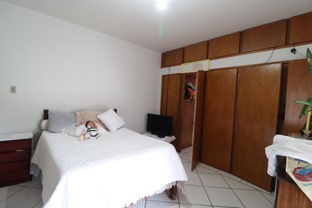 Casa para alugar com 300m², 6 quartos e 2 vagasQuarto 2 - Suíte