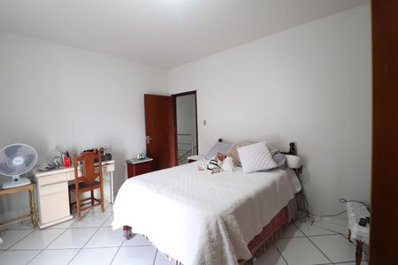 Casa para alugar com 300m², 6 quartos e 2 vagasQuarto 2 - Suíte