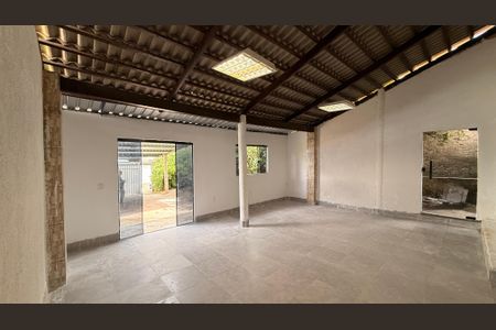 Casa para alugar com 123m², 3 quartos e 2 vagasSala Social