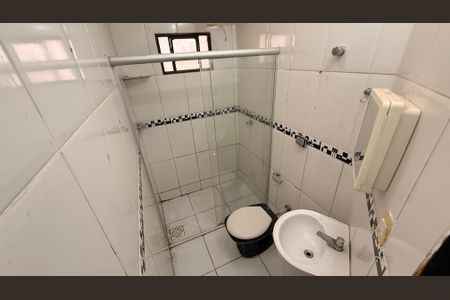 Casa para alugar com 123m², 3 quartos e 2 vagasBanheiro Social