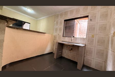 Casa para alugar com 123m², 3 quartos e 2 vagasCozinha