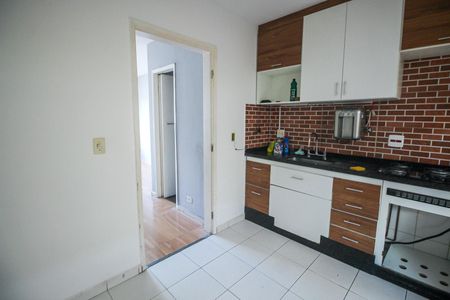 Casa para alugar com 77m², 2 quartos e 1 vagaCozinha 