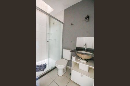 Casa para alugar com 77m², 2 quartos e 1 vagaBanheiro