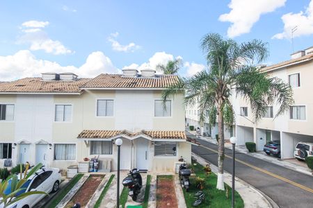 Vista da Sala de casa para alugar com 2 quartos, 77m² em Campo Limpo, São Paulo