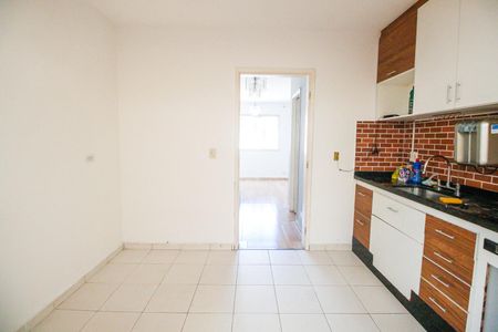 Casa para alugar com 77m², 2 quartos e 1 vagaCozinha