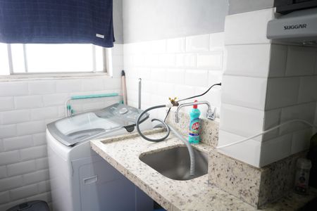 Apartamento à venda com 61m², 2 quartos e 1 vagaÁrea de Serviço