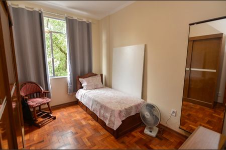 Apartamento à venda com 100m², 3 quartos e 1 vaga Apartamento à venda com 100m², 3 quartos e 1 vagaSuíte