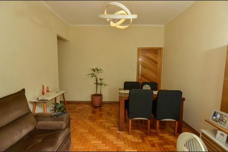 Apartamento à venda com 100m², 3 quartos e 1 vaga Apartamento à venda com 100m², 3 quartos e 1 vagaSala