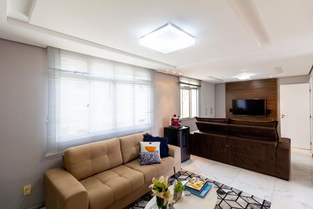 Sala de apartamento para alugar com 2 quartos, 135m² em São Lucas, Belo Horizonte