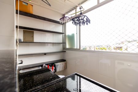 Apartamento para alugar com 135m², 2 quartos e 1 vagaÁrea de Serviço