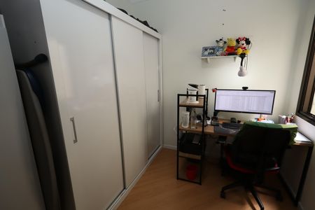 Apartamento à venda com 100m², 3 quartos e 2 vagasQuarto 2