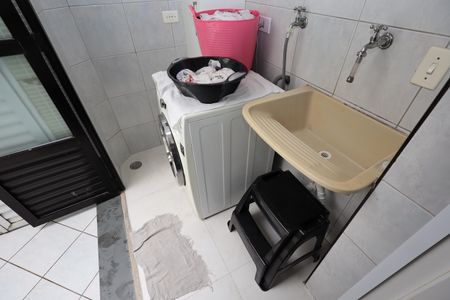 Apartamento à venda com 100m², 3 quartos e 2 vagasLavanderia