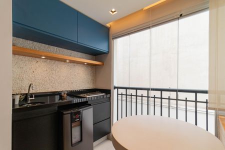 Varanda de apartamento à venda com 1 quarto, 66m² em Lapa, São Paulo