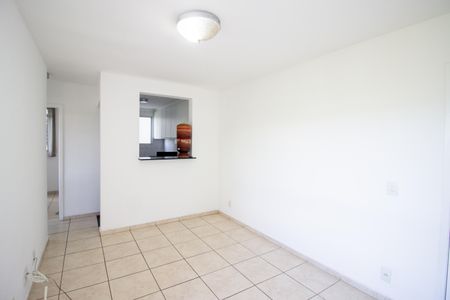 Sala de apartamento para alugar com 2 quartos, 62m² em Cabral, Contagem