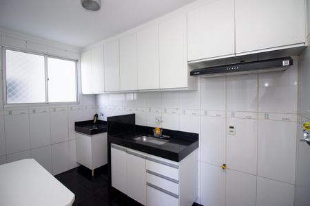 Apartamento para alugar com 62m², 2 quartos e 2 vagasCozinha e Área de Serviço