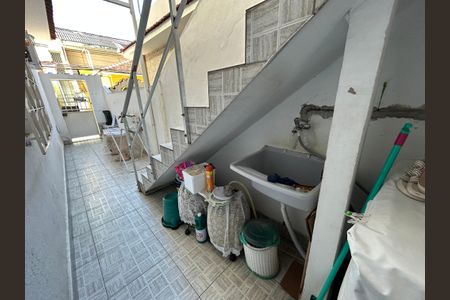 Casa à venda com 150m², 4 quartos e 1 vagaÁrea de Serviço