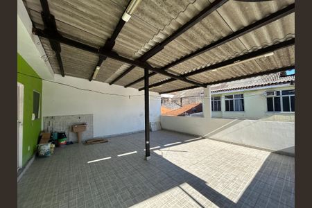 Casa à venda com 150m², 4 quartos e 1 vagaTerraço