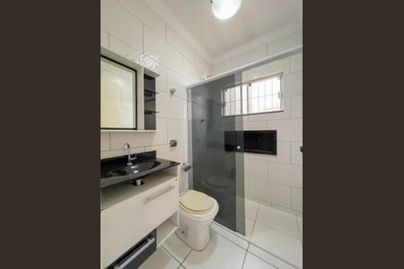 Casa à venda com 250m², 2 quartos e 2 vagasBanheiro 2