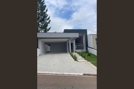 Casa de condomínio à venda com 184m², 3 quartos e 4 vagas