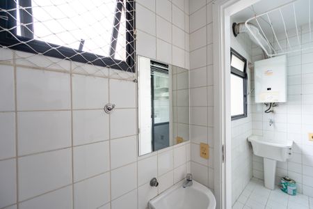 Apartamento para alugar com 76m², 3 quartos e 2 vagas Apartamento para alugar com 76m², 3 quartos e 2 vagasBanheiro de serviço