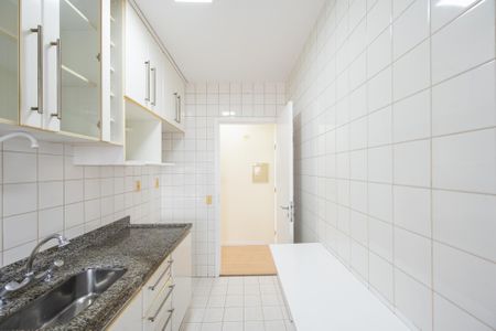 Apartamento para alugar com 76m², 3 quartos e 2 vagas Apartamento para alugar com 76m², 3 quartos e 2 vagasCozinha