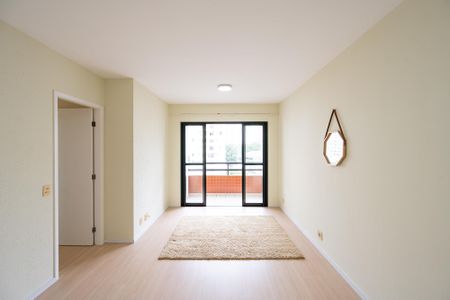 Sala de apartamento para alugar com 3 quartos, 76m² em Chácara Inglesa, São Paulo