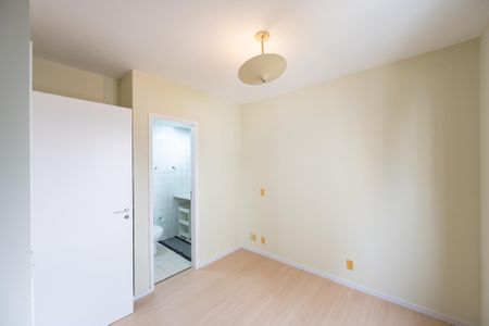 Suíte de apartamento para alugar com 3 quartos, 76m² em Chácara Inglesa, São Paulo