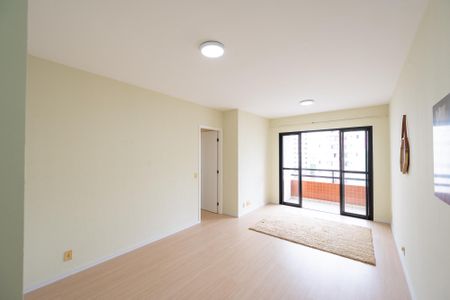 Apartamento para alugar com 76m², 3 quartos e 2 vagas Apartamento para alugar com 76m², 3 quartos e 2 vagasSala