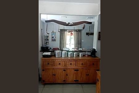 Casa à venda com 4 quartos, 250m² em Loteamento Chácaras Vale das Garças, Campinas