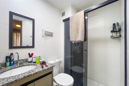 Banheiro de kitnet/studio para alugar com 1 quarto, 38m² em Ipiranga, São Paulo