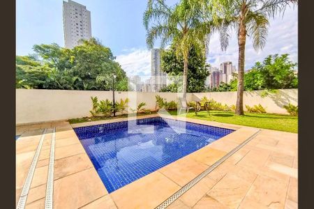 Apartamento à venda com 72m², 2 quartos e 1 vaga Apartamento à venda com 72m², 2 quartos e 1 vagaPiscina