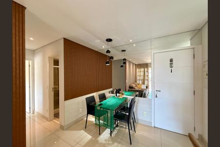 Apartamento à venda com 72m², 2 quartos e 1 vaga Apartamento à venda com 72m², 2 quartos e 1 vagaSala