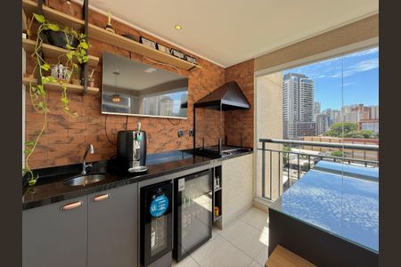 Apartamento à venda com 72m², 2 quartos e 1 vaga Apartamento à venda com 72m², 2 quartos e 1 vagaVaranda