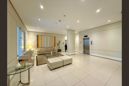 Apartamento à venda com 72m², 2 quartos e 1 vaga Apartamento à venda com 72m², 2 quartos e 1 vagaHall Social Bloco