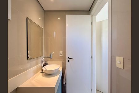 Apartamento à venda com 72m², 2 quartos e 1 vaga Apartamento à venda com 72m², 2 quartos e 1 vagaBanheiro Suíte