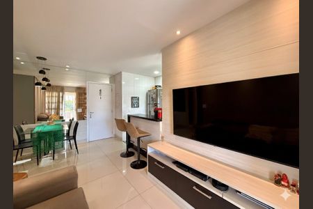 Apartamento à venda com 72m², 2 quartos e 1 vaga Apartamento à venda com 72m², 2 quartos e 1 vagaSala