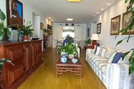 Apartamento à venda com 132m², 3 quartos e 3 vagas