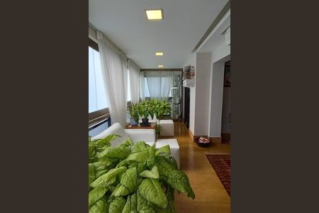 Apartamento à venda com 132m², 3 quartos e 3 vagas