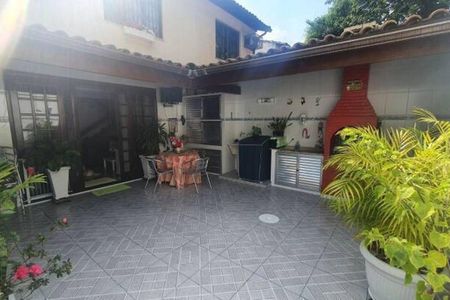 Casa à venda com 160m², 2 quartos e 2 vagas