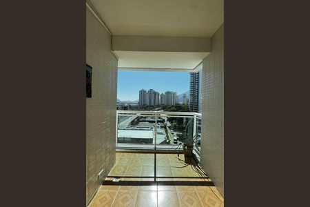 Apartamento à venda com 72m², 2 quartos e 1 vaga