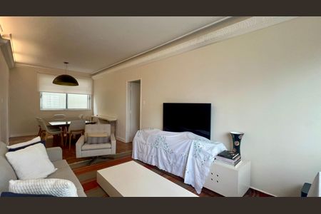 Apartamento para alugar com 130m², 3 quartos e 1 vagaSala